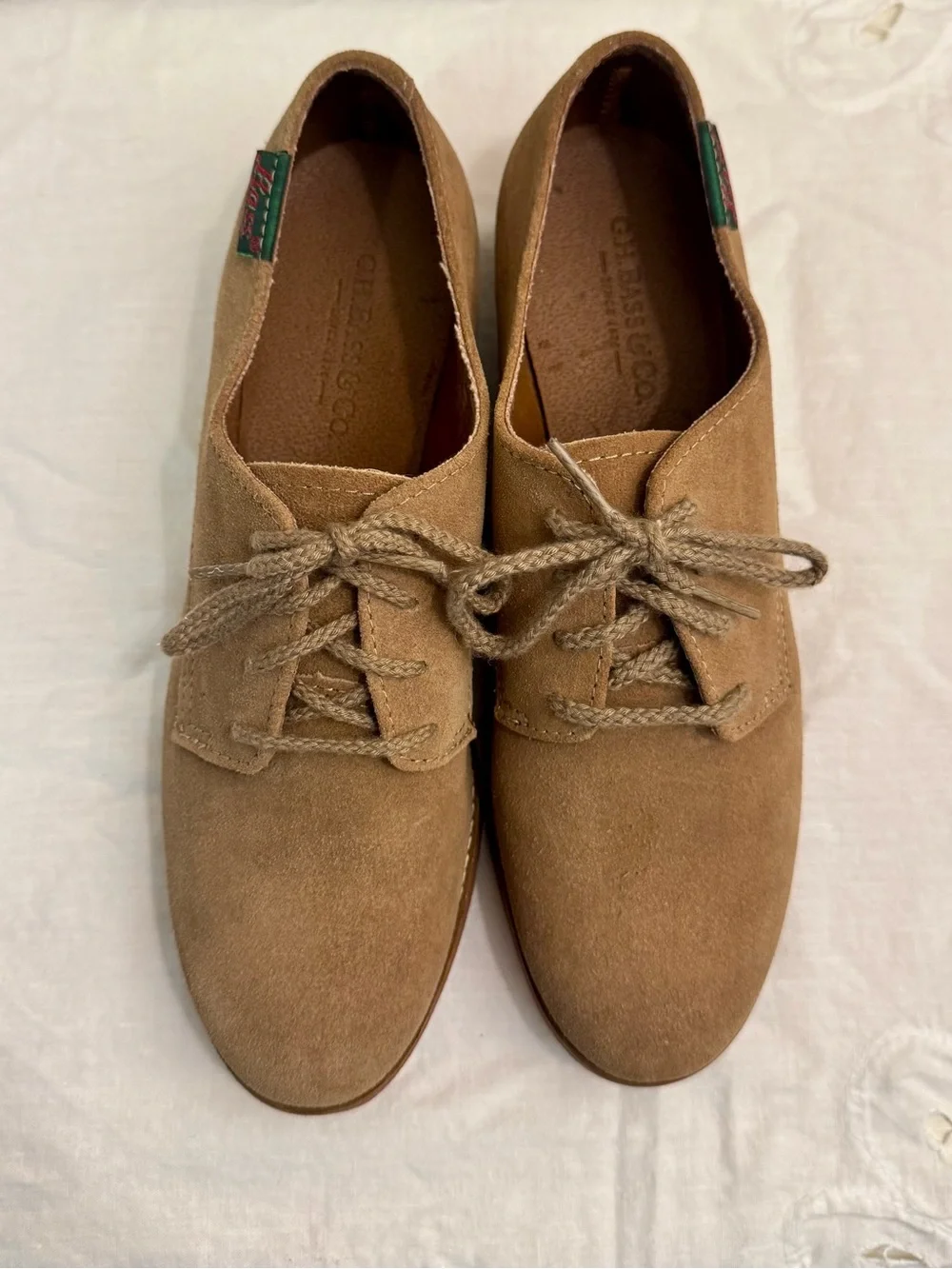 Bass Women's Suede Lace-Up Flats - Light Brown